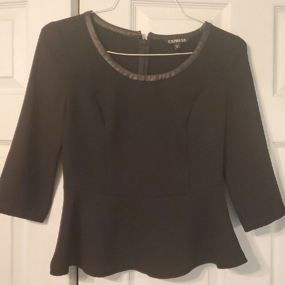 Express Black Blouse - Picture 3 of 3